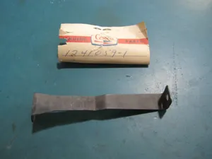 Cessna 210 Hub Cap Clip 1241059-1 SK210-13 Main Wheel Retainer OEM